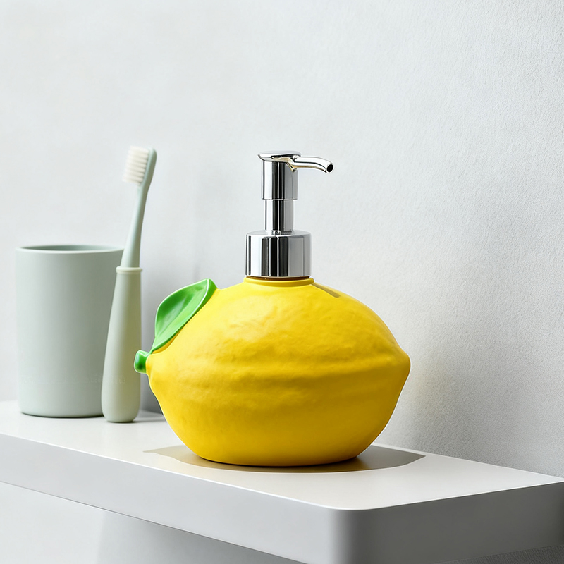 موزع صابون من الراتنج على شكل  - مراجعة Soap Making Jug وسعره
