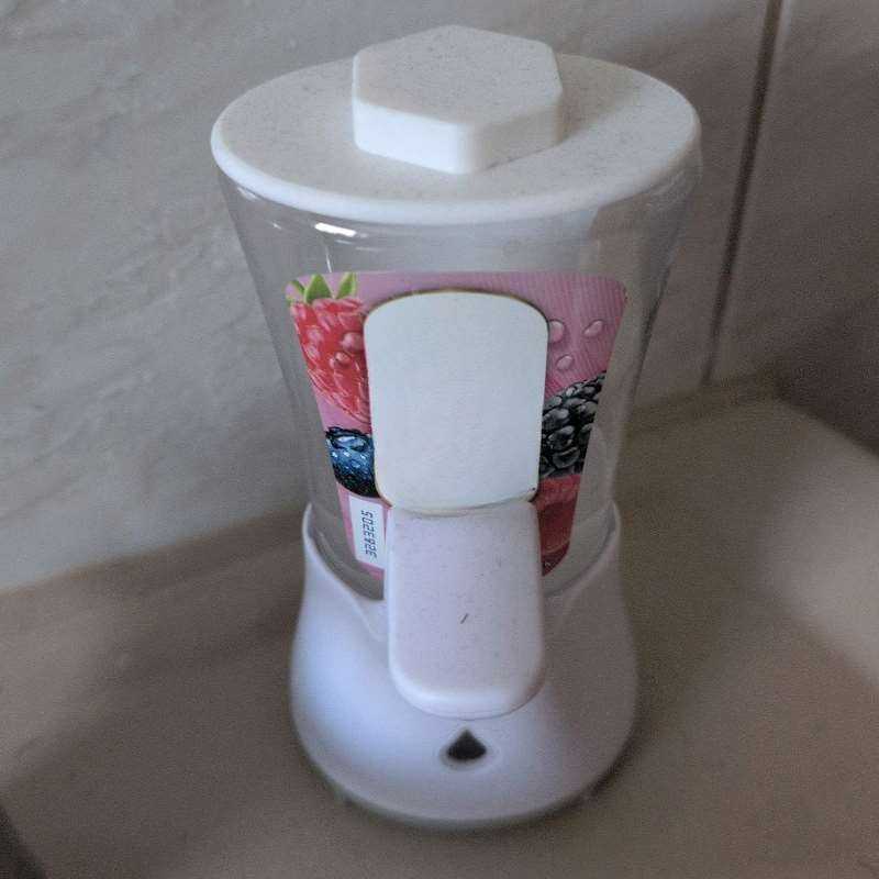 غطاء بديل لموزع الصابون على شك - مراجعة Soap Making Jug وسعره